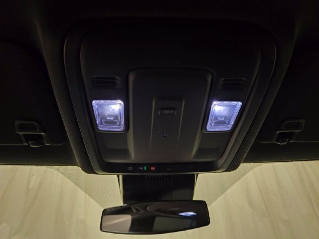 Used 2025 Chevrolet Suburban LS AWD/4WD image 26