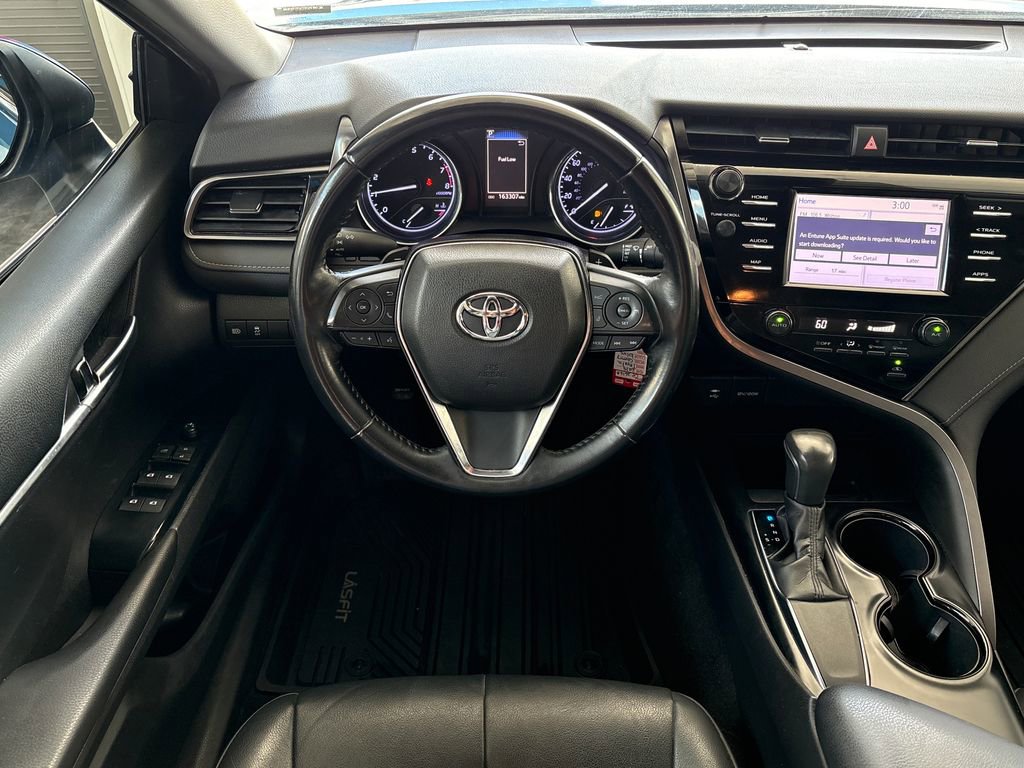 Used 2019 Toyota Camry SE FWD image 18