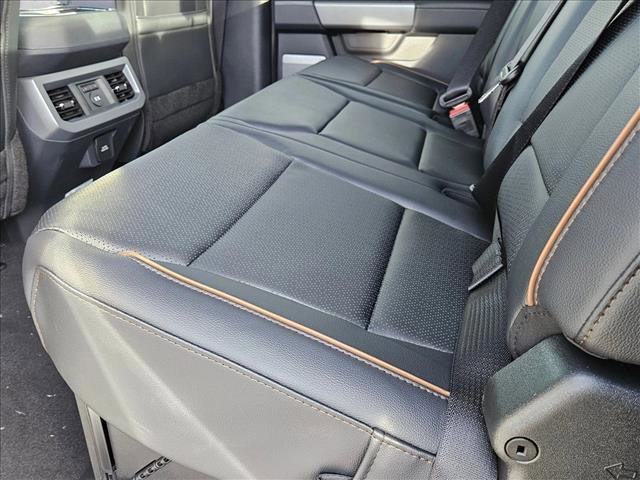 New 2026 Ford F250 Lariat w/ FX4 Off-Road Package image 16