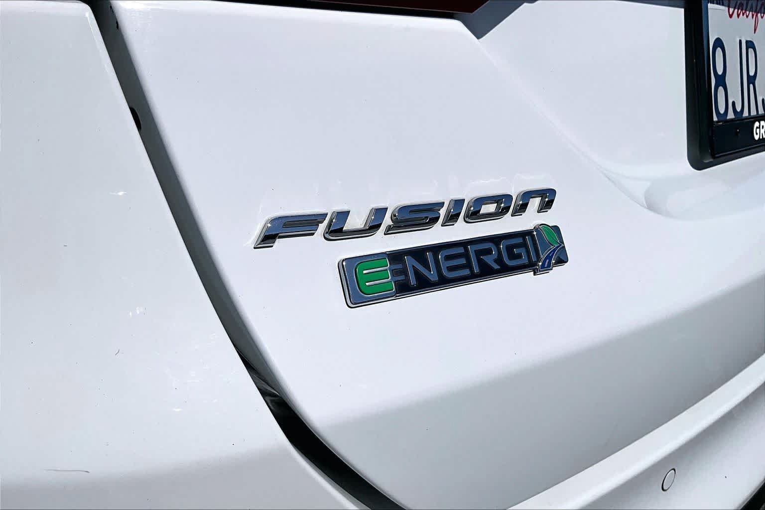 Used 2017 Ford Fusion Energi SE FWD image 9