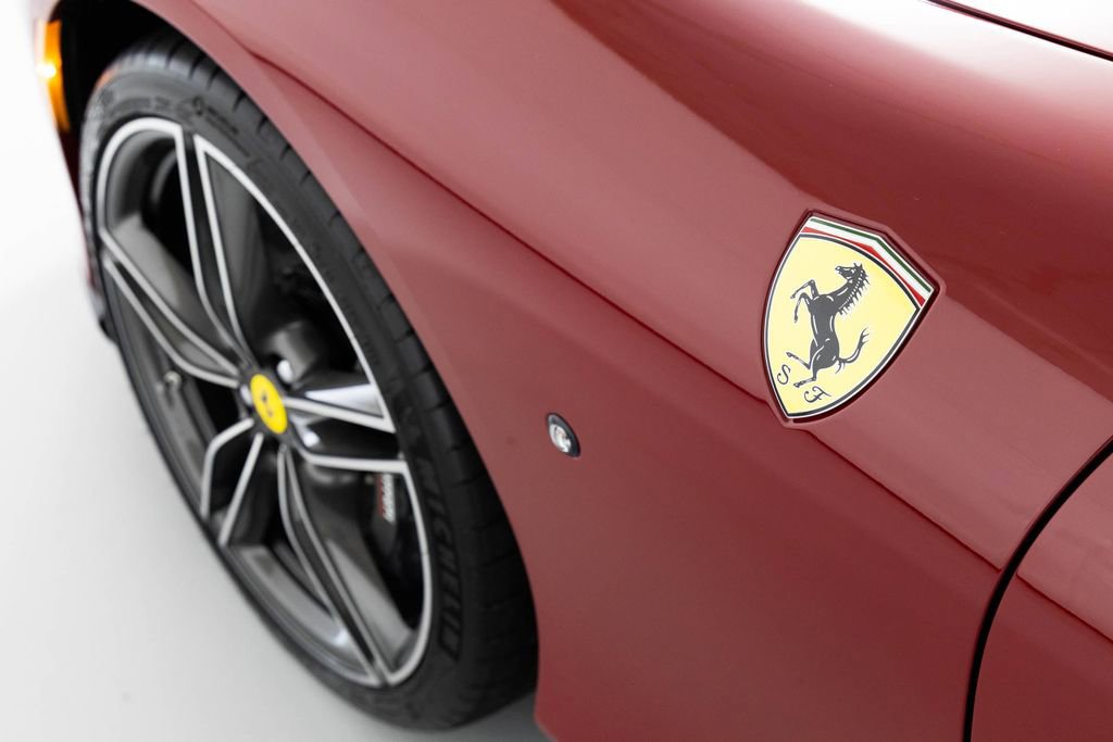 Used 2024 Ferrari Roma Spider image 49