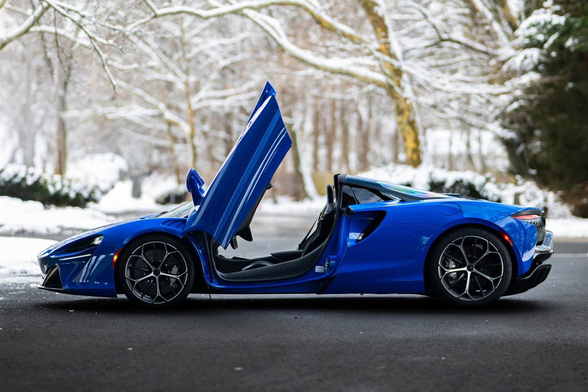 New 2025 McLaren Artura Spider image 54