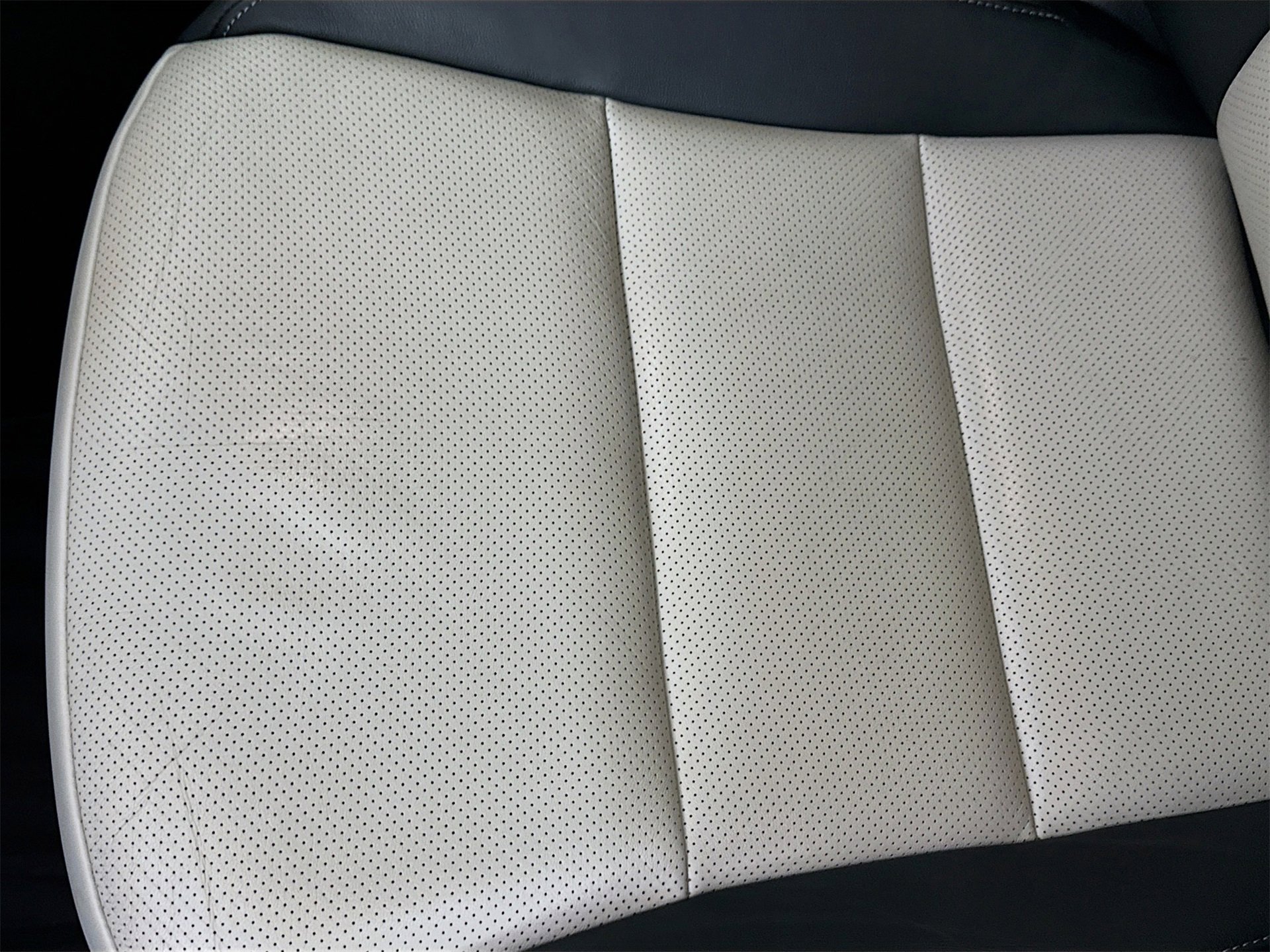 Used 2023 INFINITI QX55 Luxe w/ Cargo Package image 20