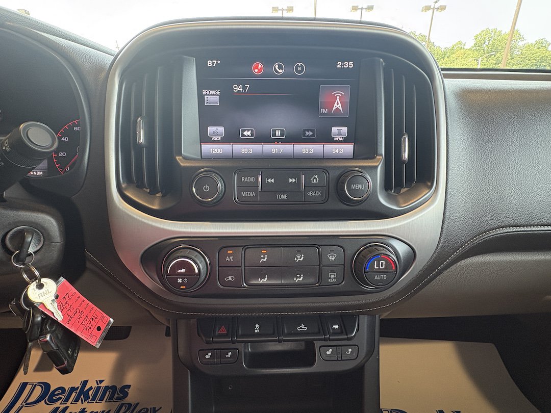 Used 2015 GMC Canyon SLT AWD/4WD image 19