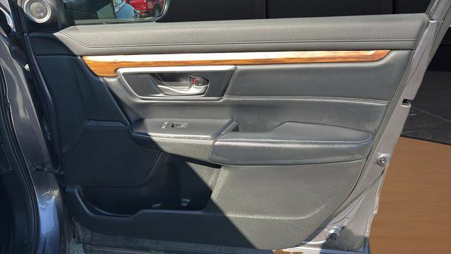 Used 2022 Honda CR-V Touring image 27