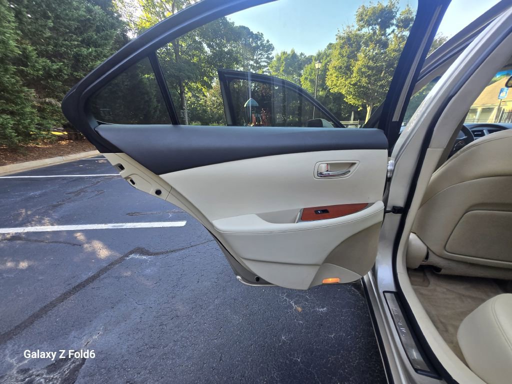 Used 2011 Lexus ES 350 image 12