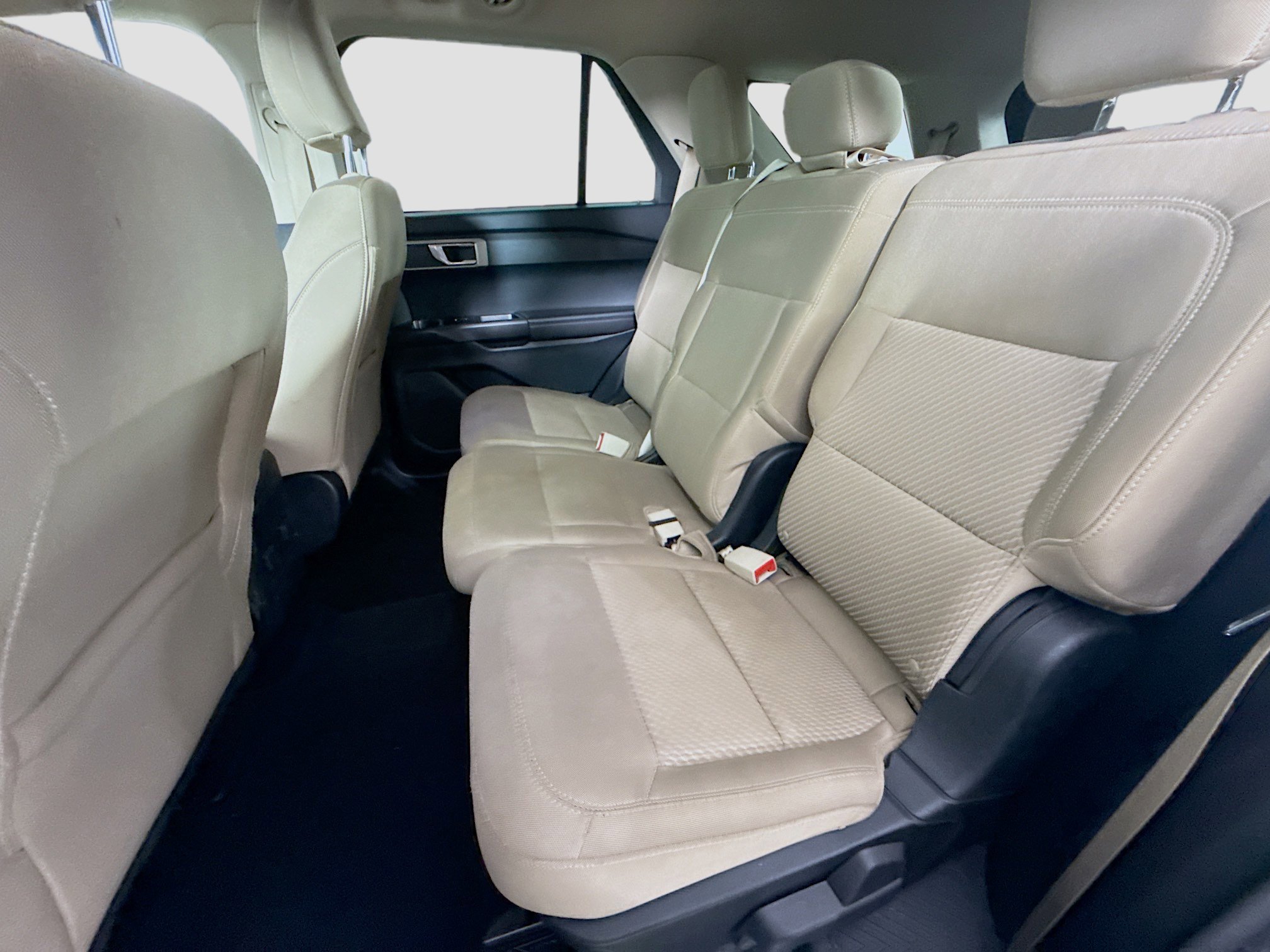 Used 2023 Ford Explorer Base image 23