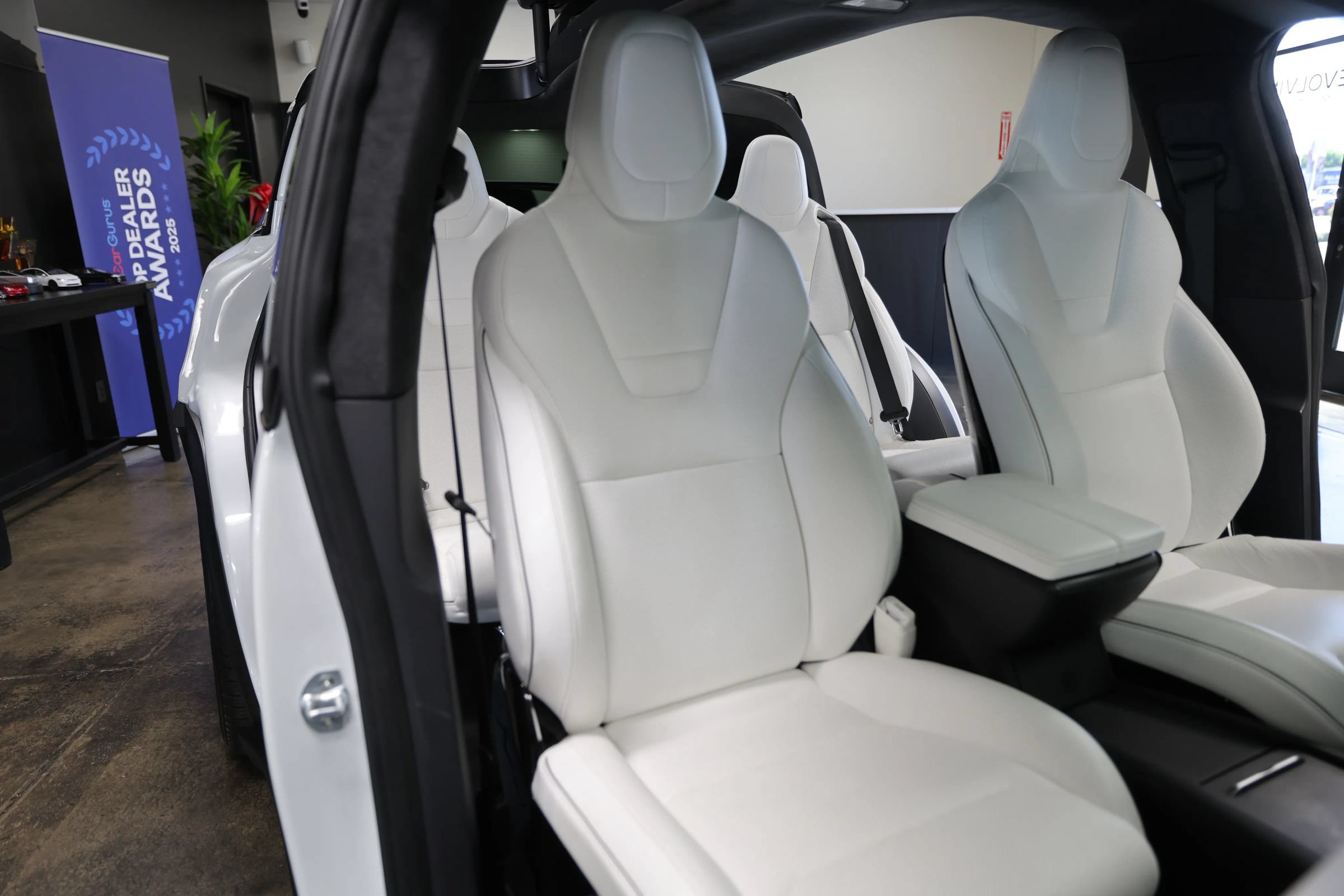 Used 2016 Tesla Model X Performance AWD/4WD image 33