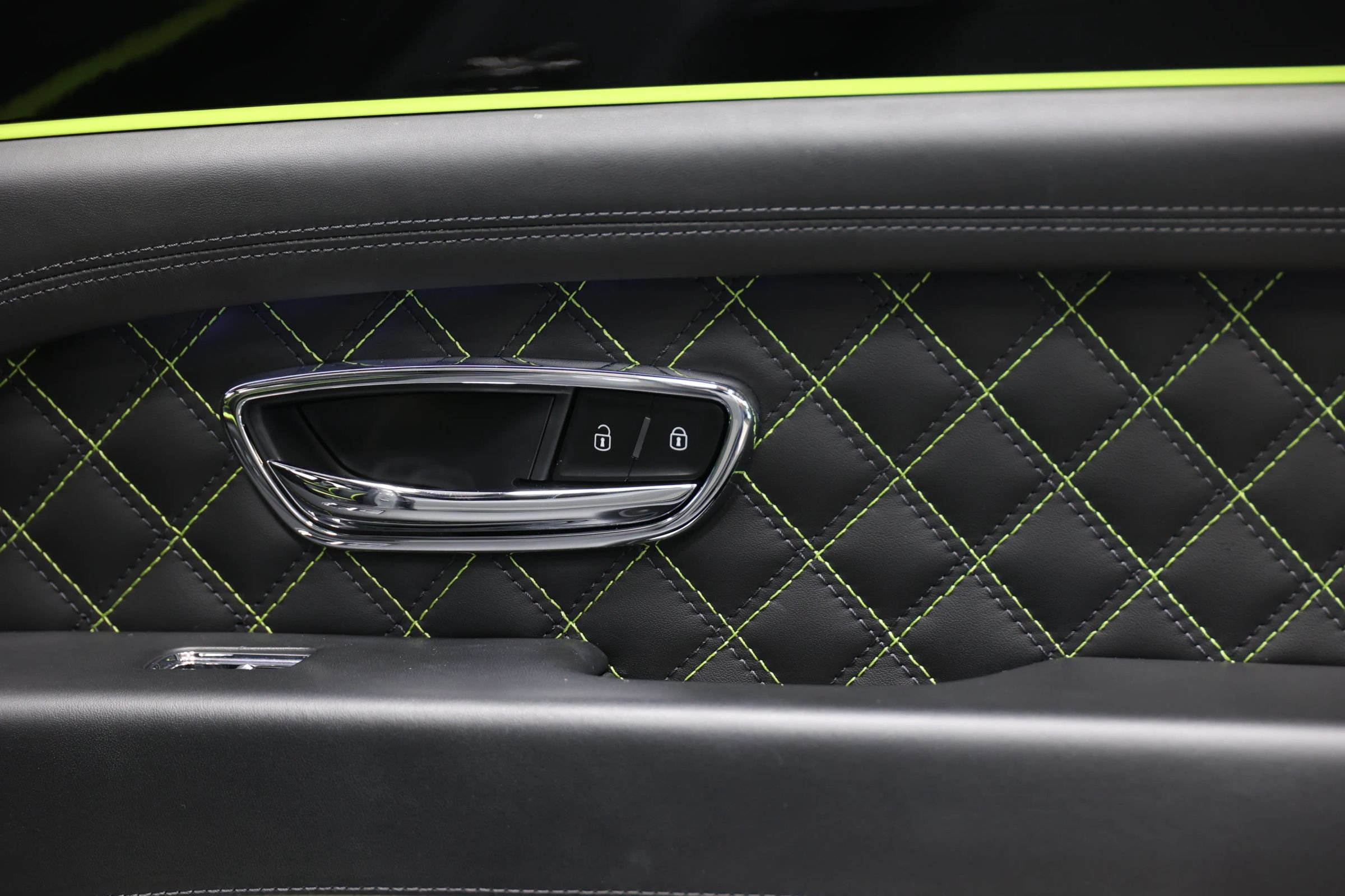 Used 2023 Bentley Bentayga AWD/4WD image 99