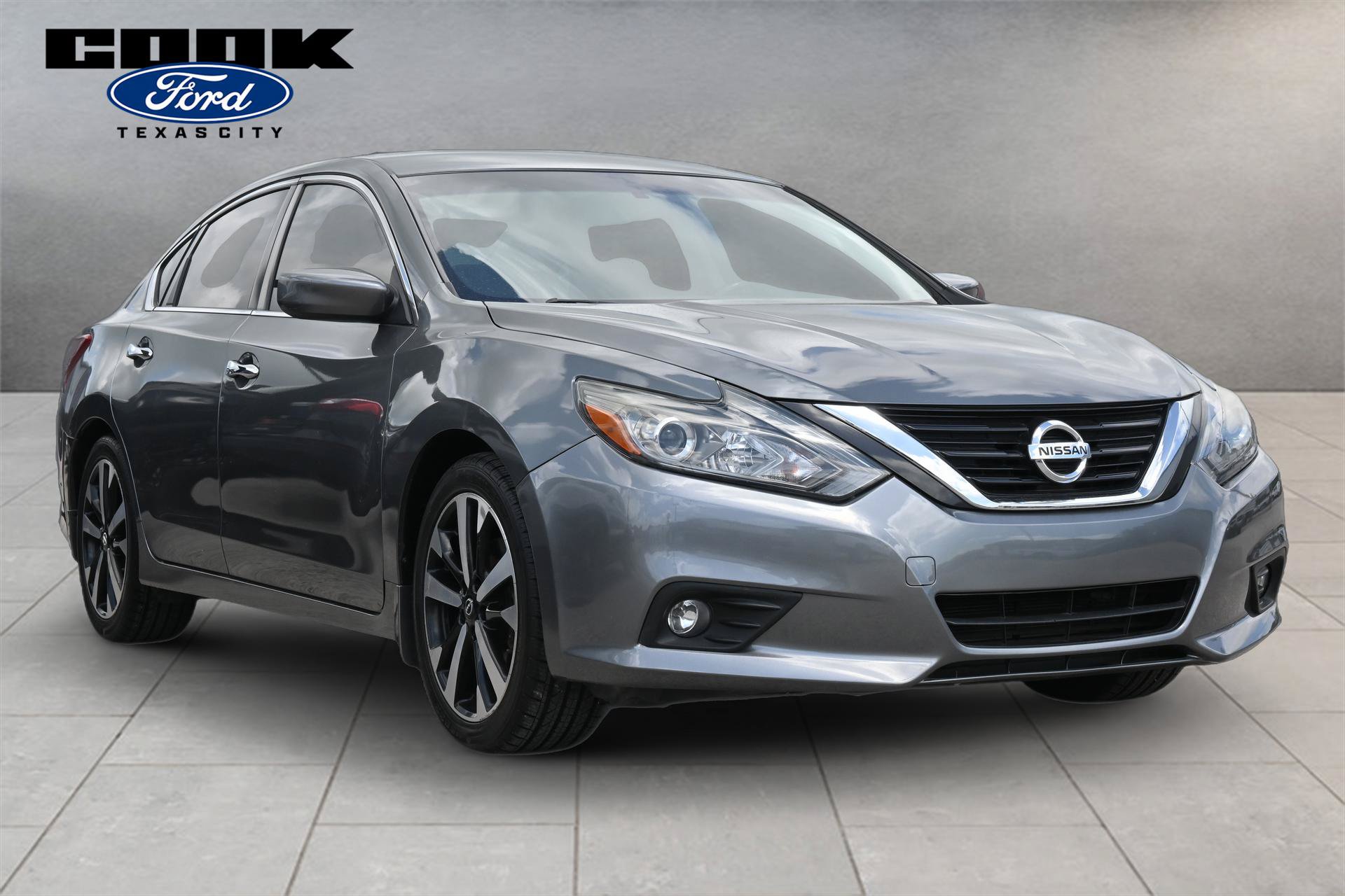 Used 2018 Nissan Altima 2.5 SR FWD image 2