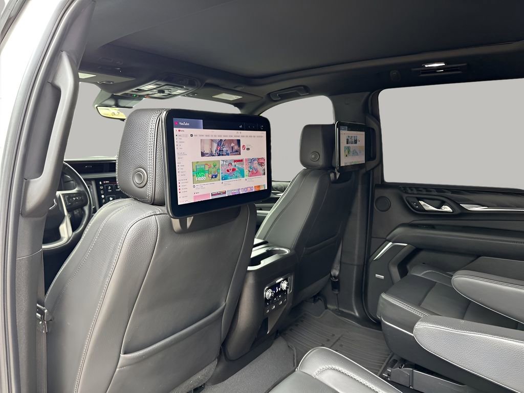 Used 2023 GMC Yukon XL Denali w/ Denali Reserve Package RWD image 17