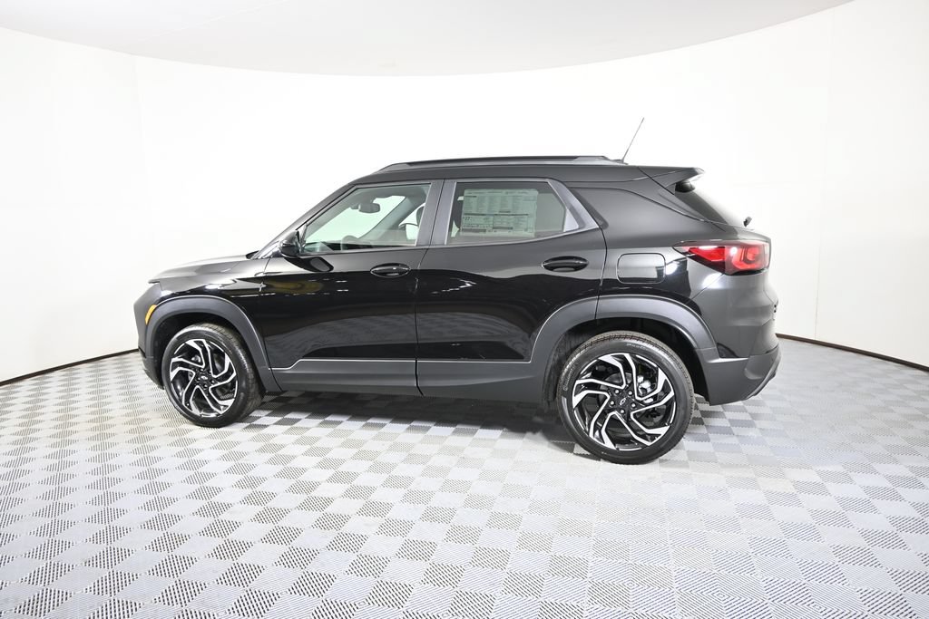New 2026 Chevrolet TrailBlazer RS w/ Convenience Package AWD/4WD image 3