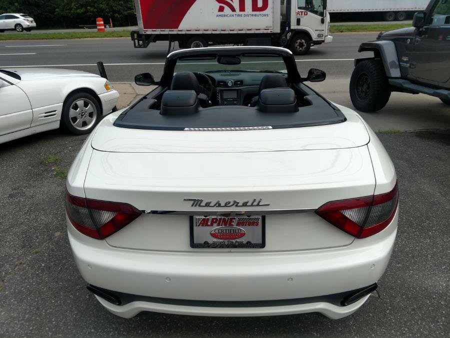 Used 2013 Maserati GranTurismo Sport image 23