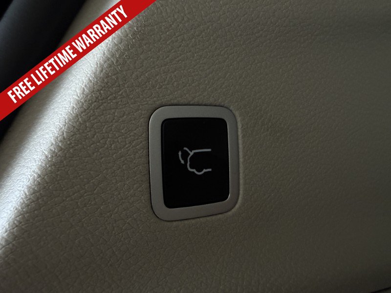 Used 2024 Chrysler Pacifica Limited FWD image 48