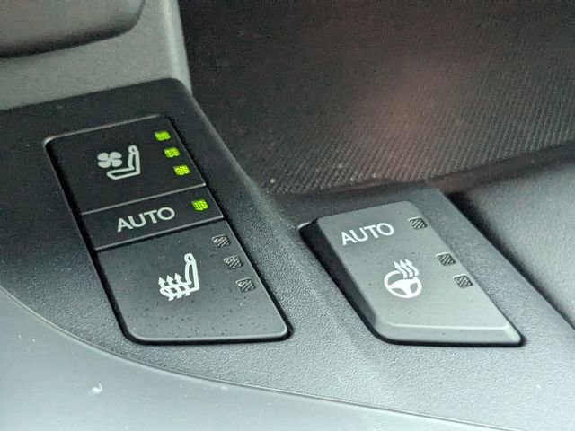 Used 2025 Lexus LX 700h Overtrail w/ Accessory Package (Z1) AWD/4WD image 27