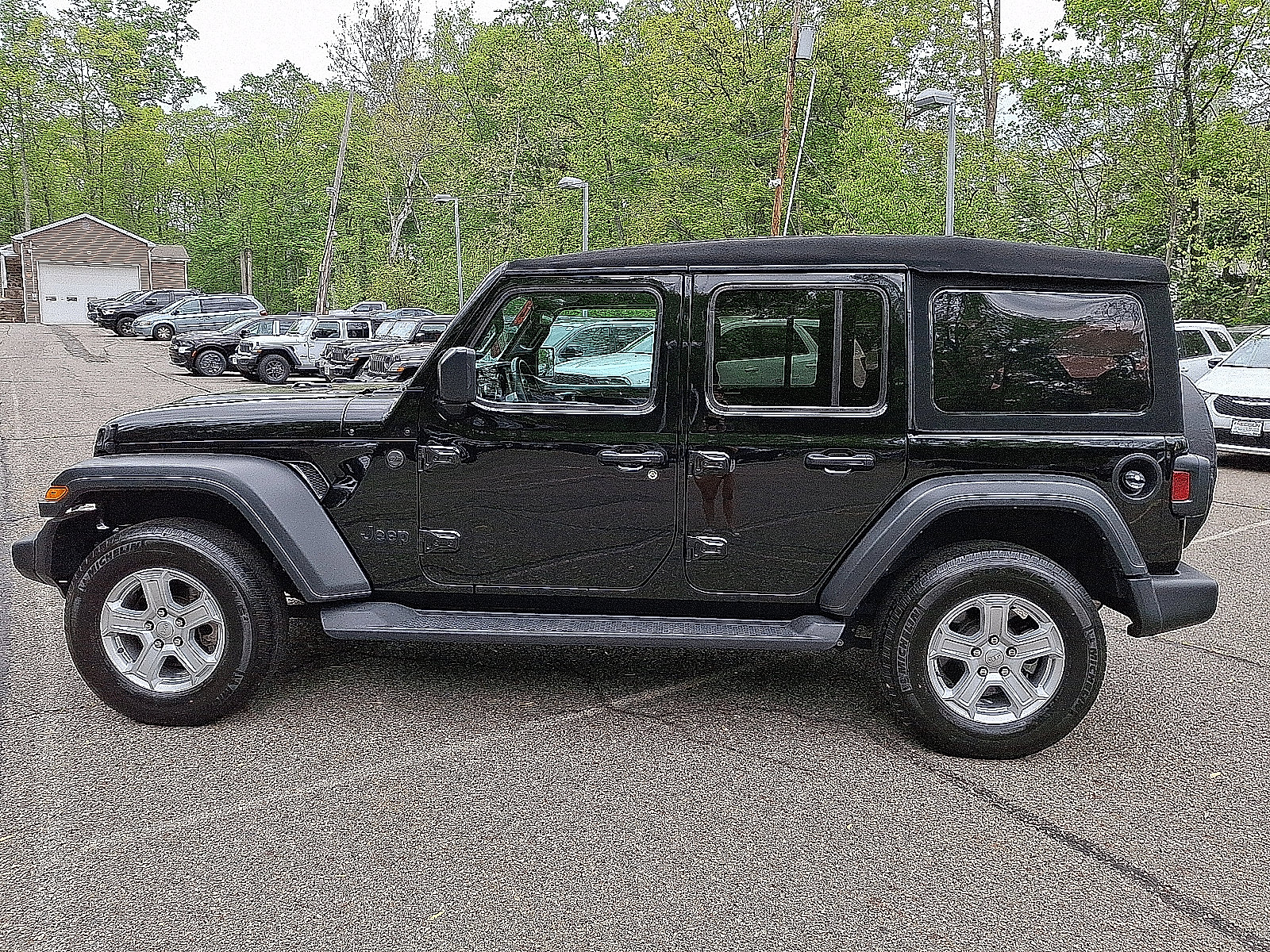 Certified 2023 Jeep Wrangler Unlimited Sport AWD/4WD image 4