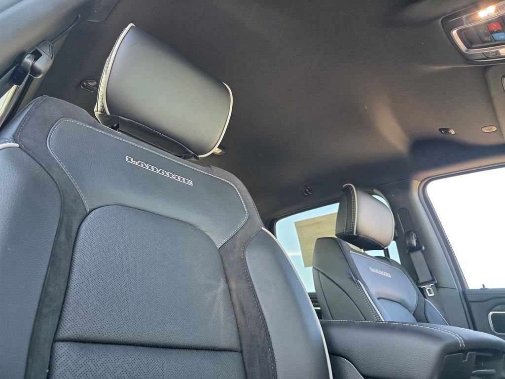 New 2026 RAM 1500 Laramie w/ Sport Appearance Package AWD/4WD image 14