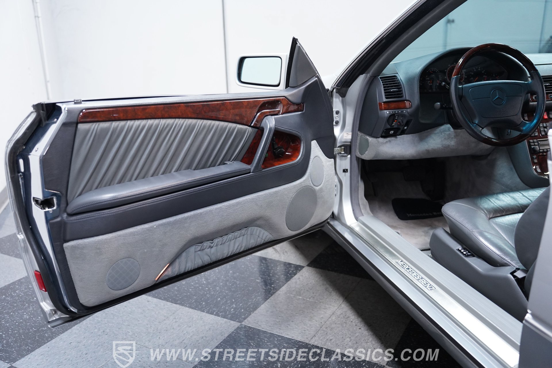 Used 1995 Mercedes-Benz S 600 Coupe image 28