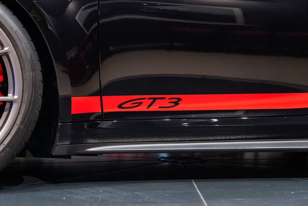 Used 2026 Porsche 911 GT3 w/ Chrono Package RWD image 13