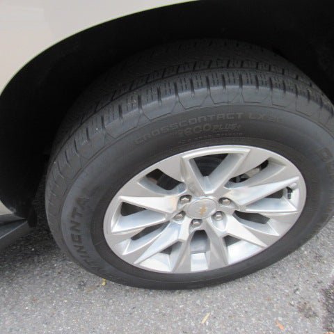 Used 2024 Chevrolet Suburban Premier AWD/4WD image 6