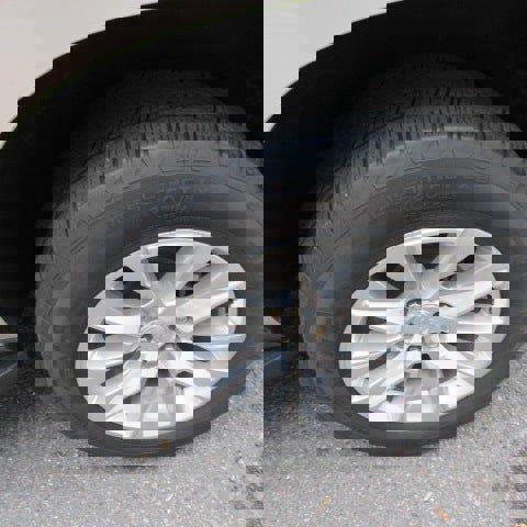 Used 2024 Chevrolet Suburban Premier image 6