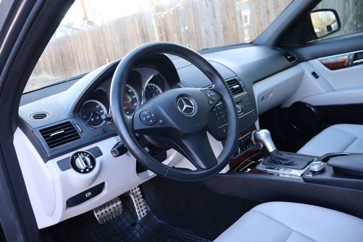 Used 2009 Mercedes-Benz C 300 4MATIC Sedan image 15