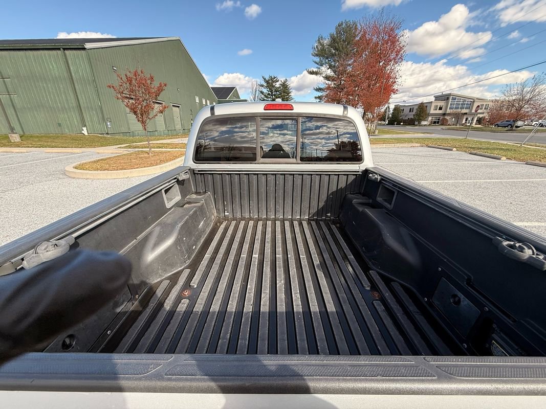 Used 2010 Toyota Tacoma 4x4 Double Cab image 12