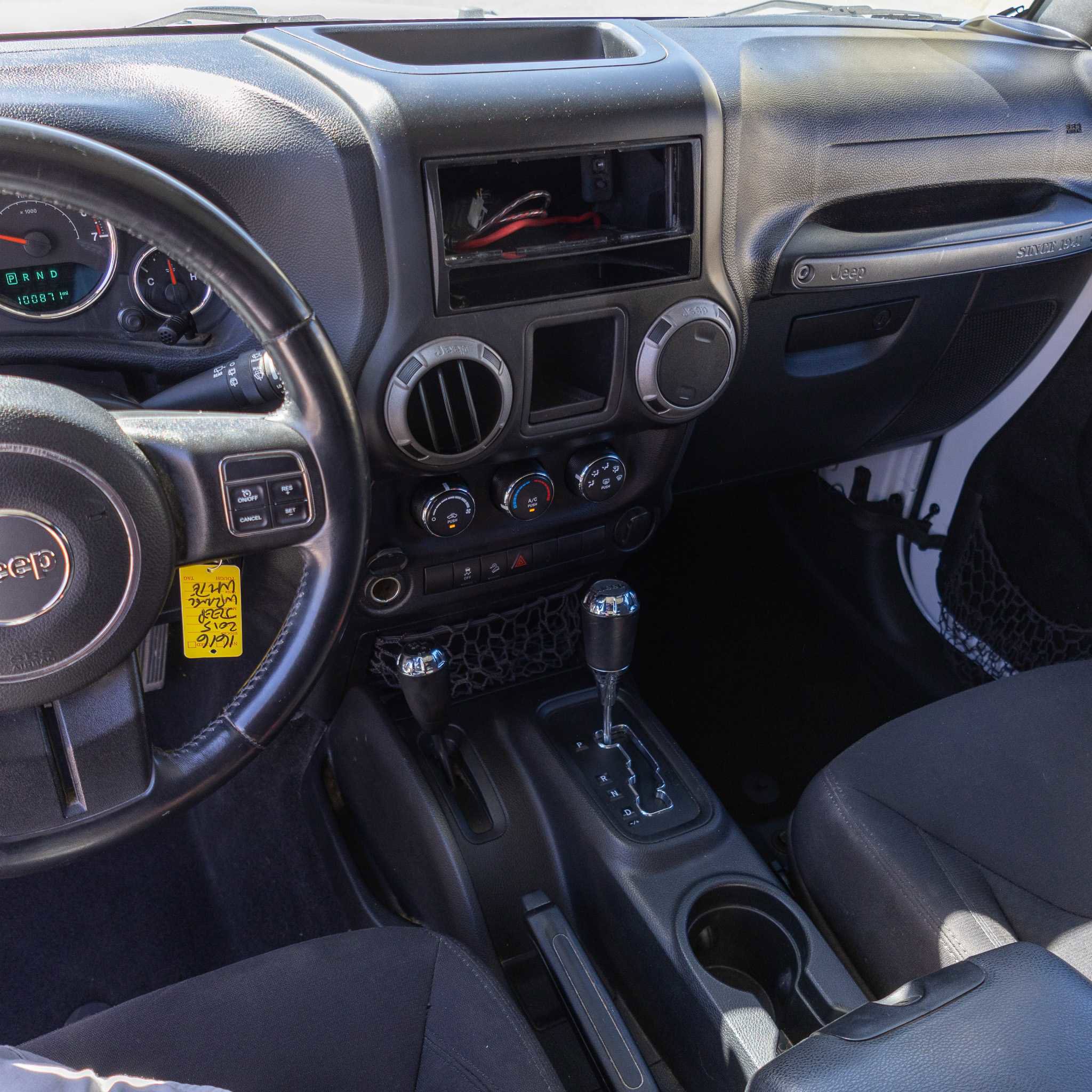 Used 2015 Jeep Wrangler Unlimited Sport w/ Connectivity Group AWD/4WD image 14