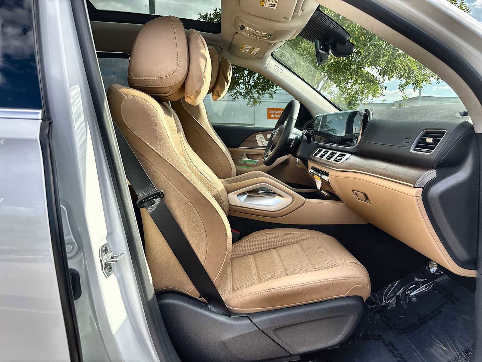New 2026 Mercedes-Benz GLS 450 4MATIC image 9