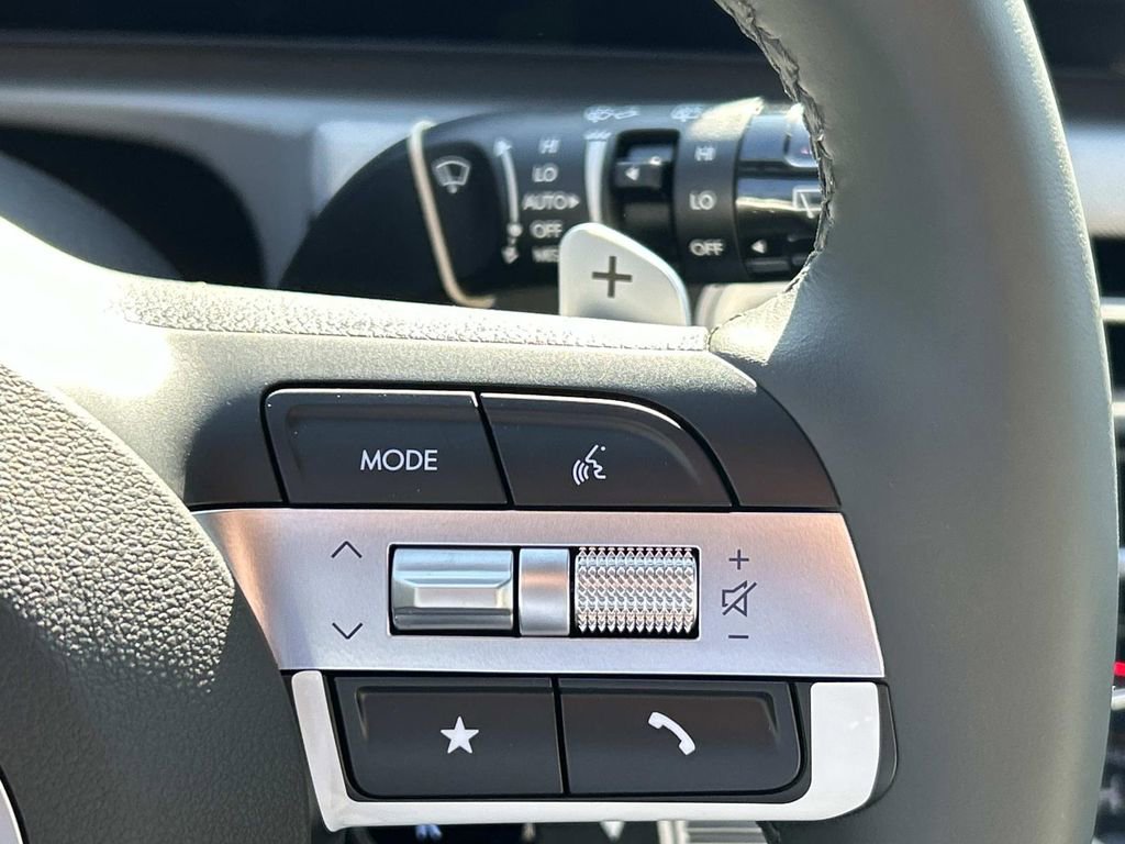 New 2026 Hyundai Tucson Limited image 32