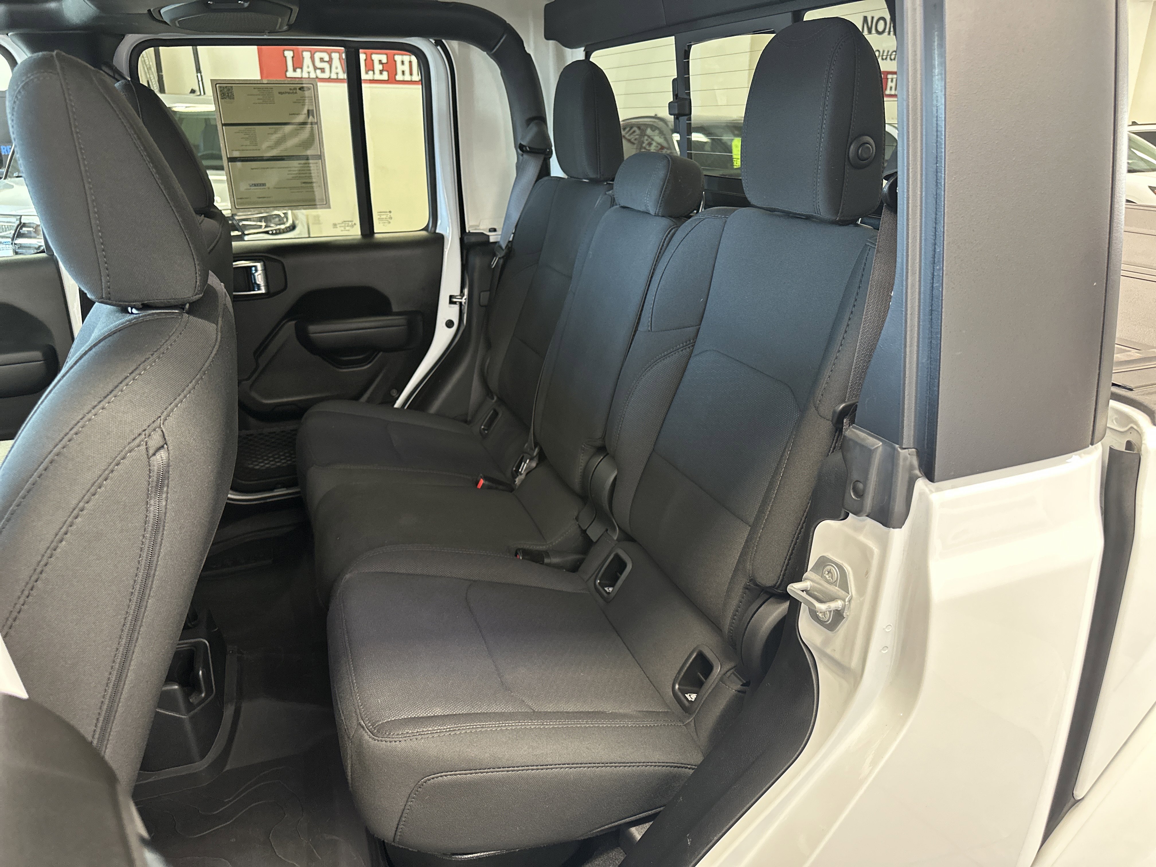 Used 2023 Jeep Gladiator Sport image 5