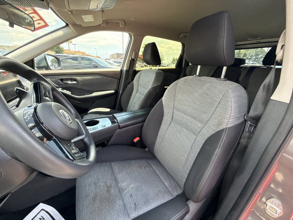 Used 2023 Nissan Rogue SV FWD image 20