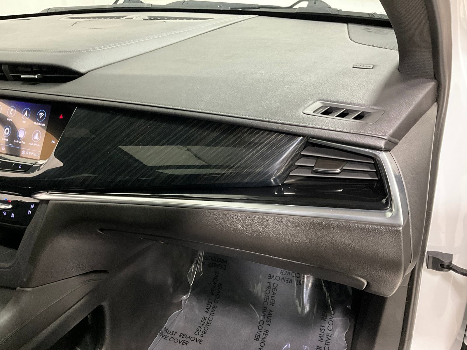 Used 2020 Cadillac XT6 Premium Luxury AWD/4WD image 15
