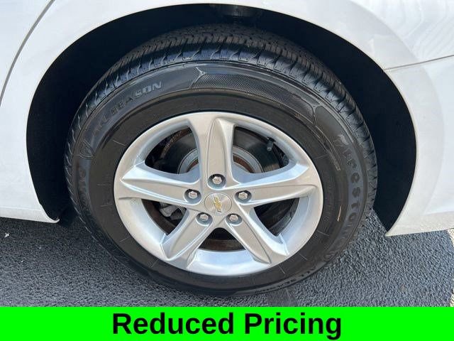 Used 2020 Chevrolet Malibu LS image 46