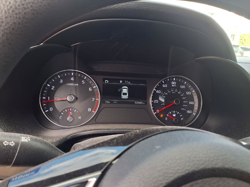Certified 2022 Kia Forte LXS FWD image 13