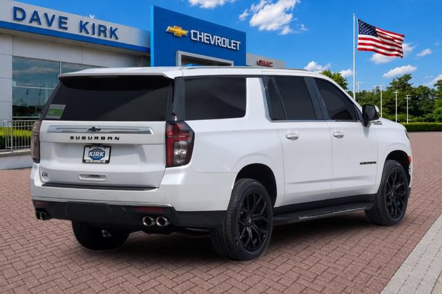 Used 2023 Chevrolet Suburban High Country AWD/4WD image 3