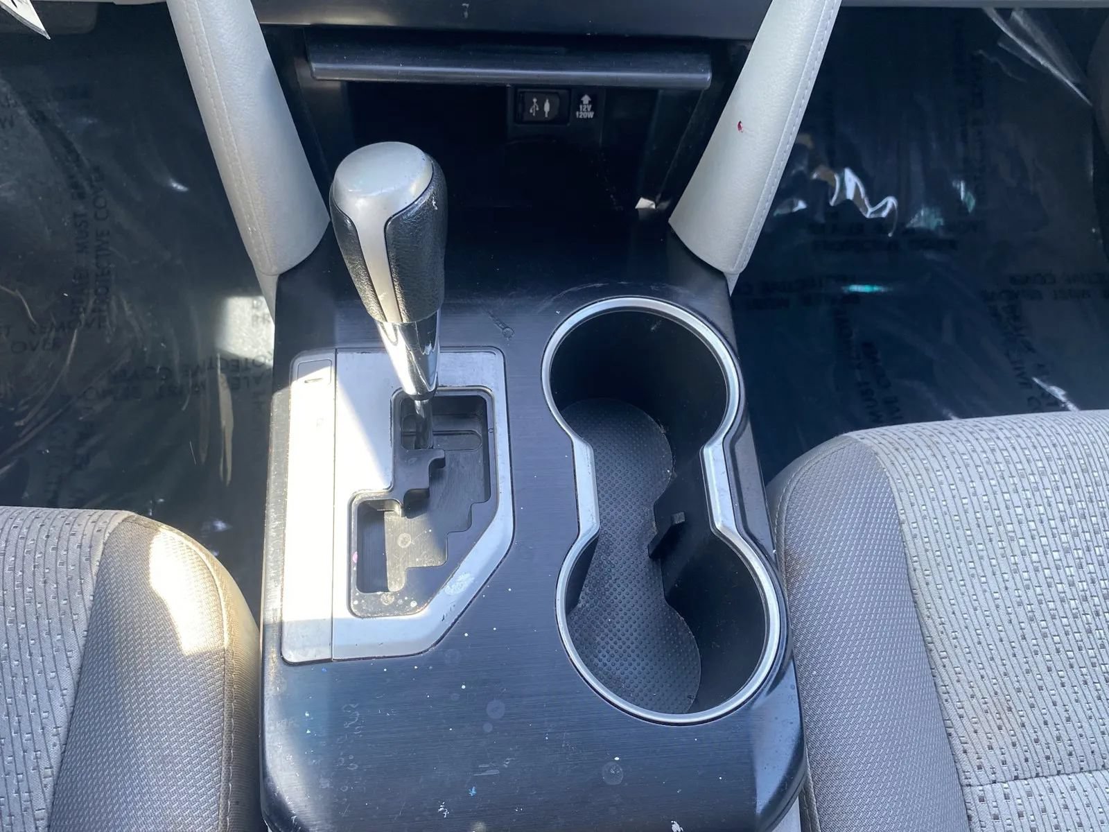 Used 2014 Toyota Camry LE FWD image 15