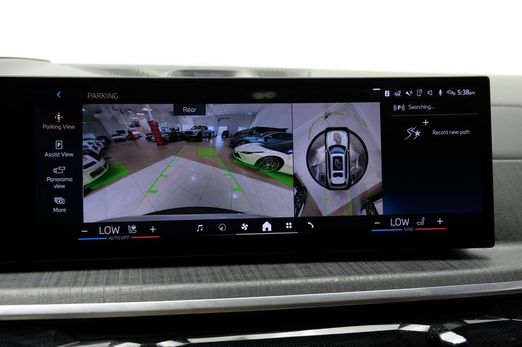 Used 2025 BMW ALPINA XB7 AWD/4WD image 29