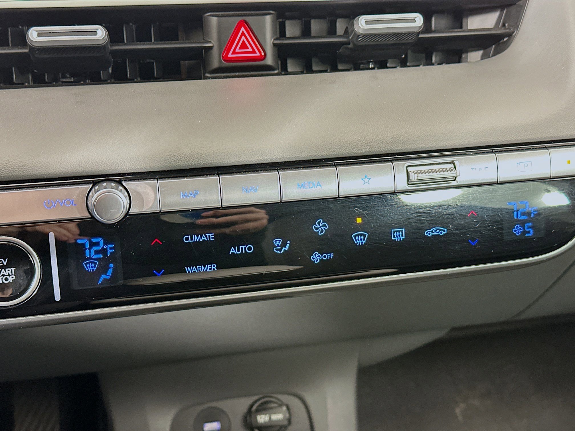 Used 2024 Hyundai Ioniq 5 SEL RWD image 24