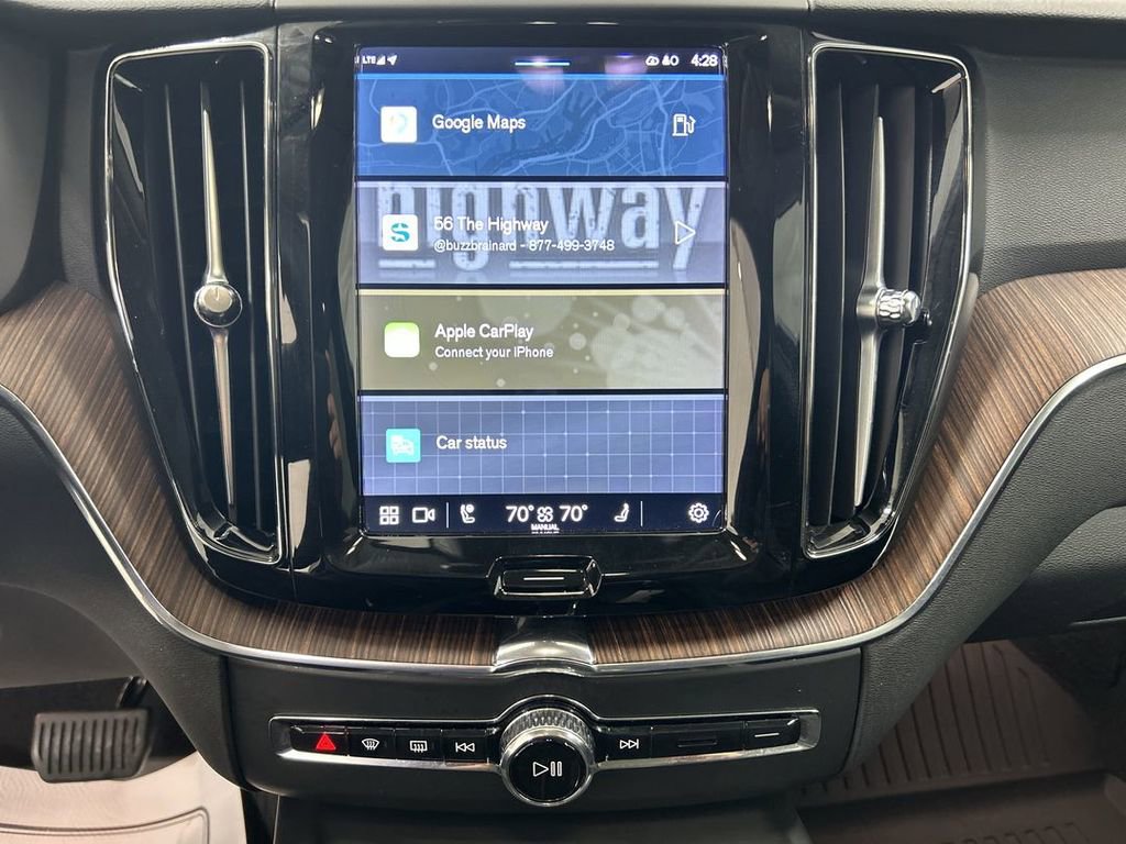 Used 2023 Volvo XC60 B5 Plus w/ Climate Package AWD/4WD image 14