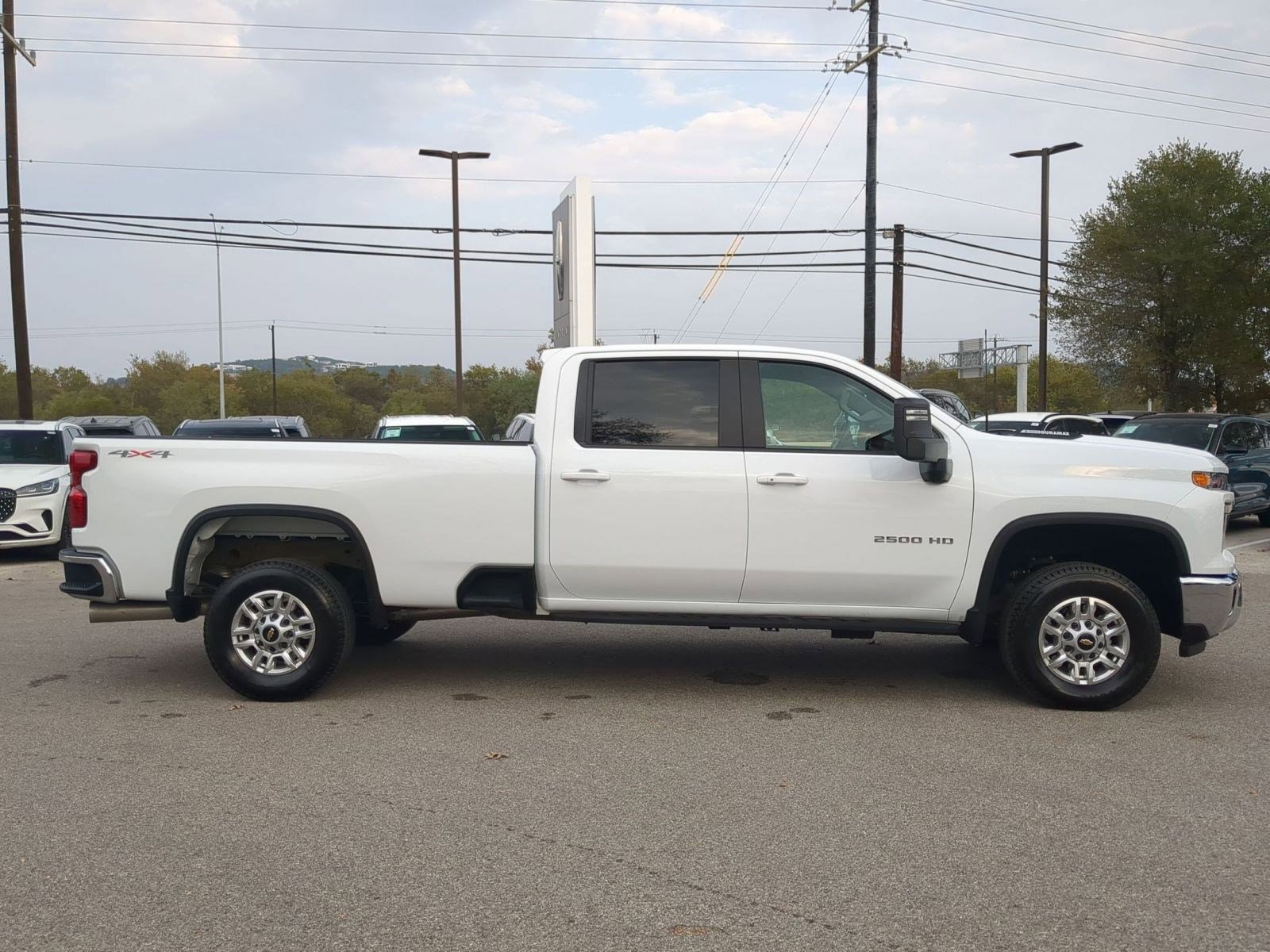 Used 2025 Chevrolet Silverado 2500 LT w/ Safety Package image 2