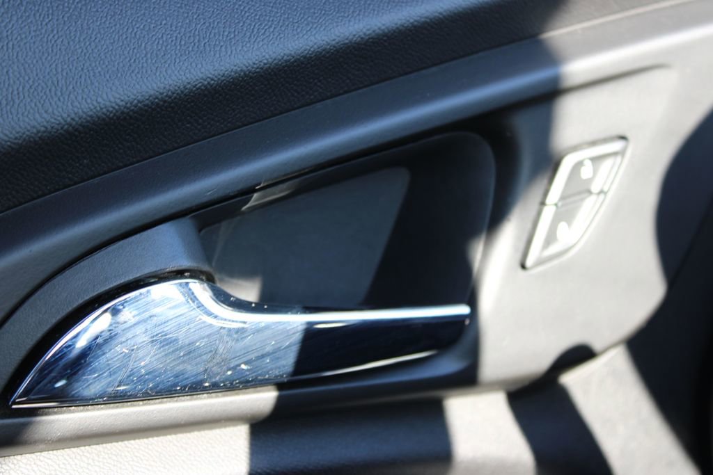 Used 2024 Chevrolet Malibu LT image 33