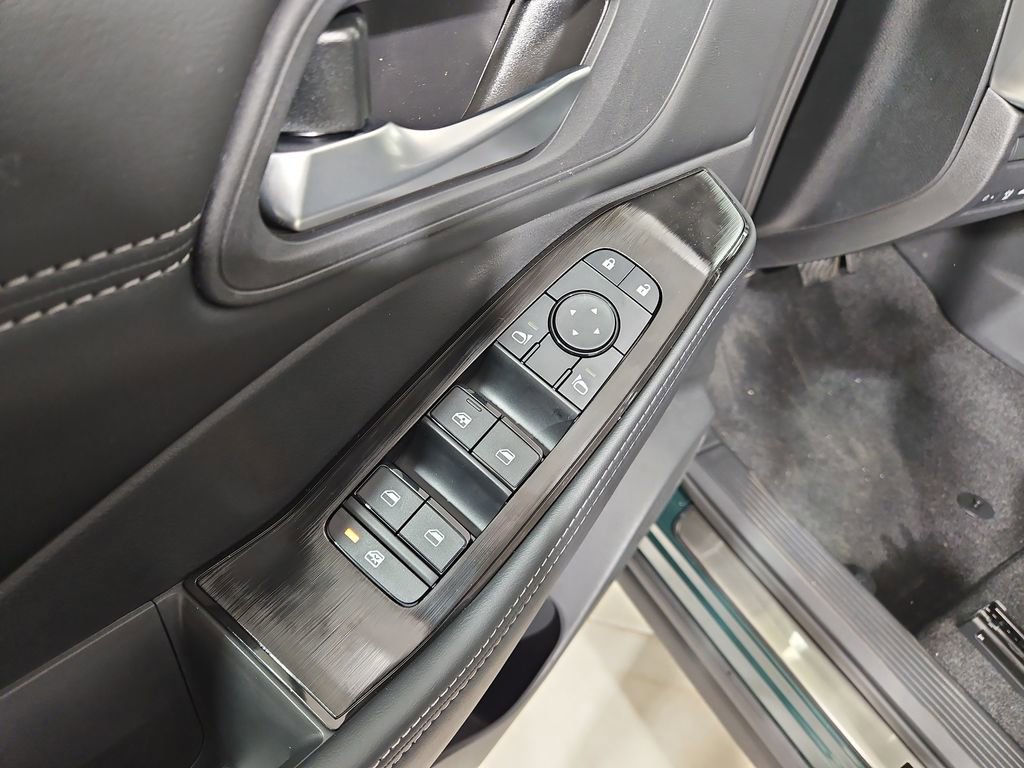 New 2026 Nissan Rogue SV image 12