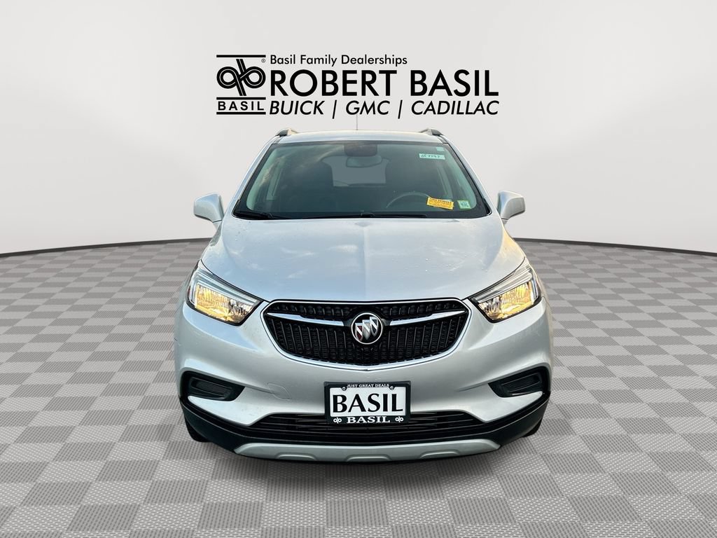 Used 2022 Buick Encore Preferred w/ Safety Package AWD/4WD image 3