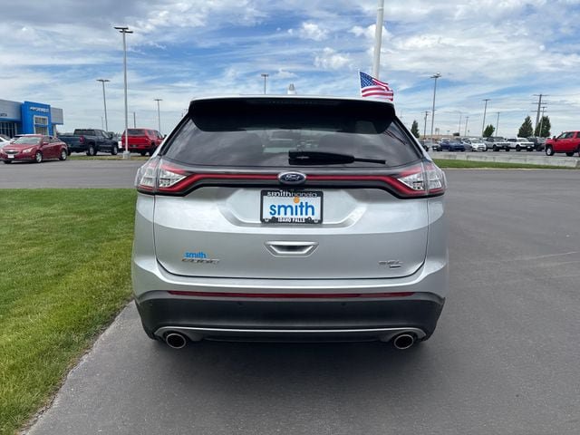 Used 2016 Ford Edge SEL AWD/4WD image 4
