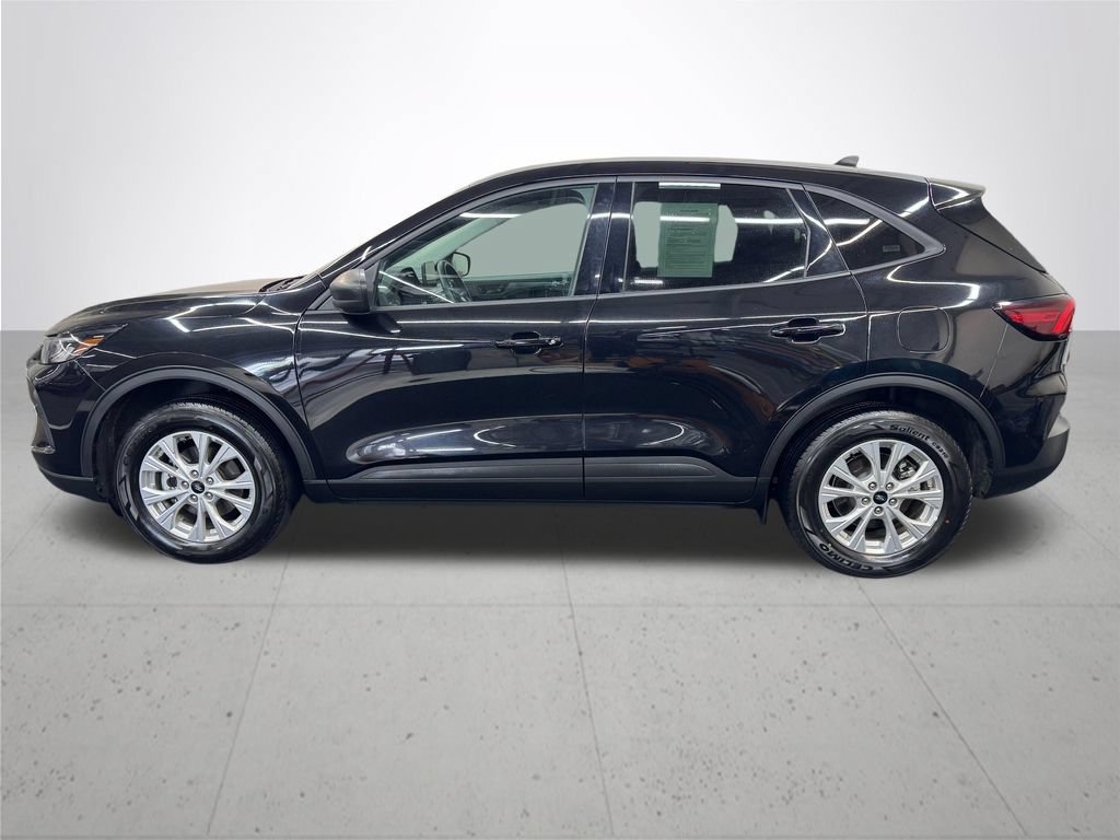 Used 2025 Ford Escape Active AWD/4WD image 3