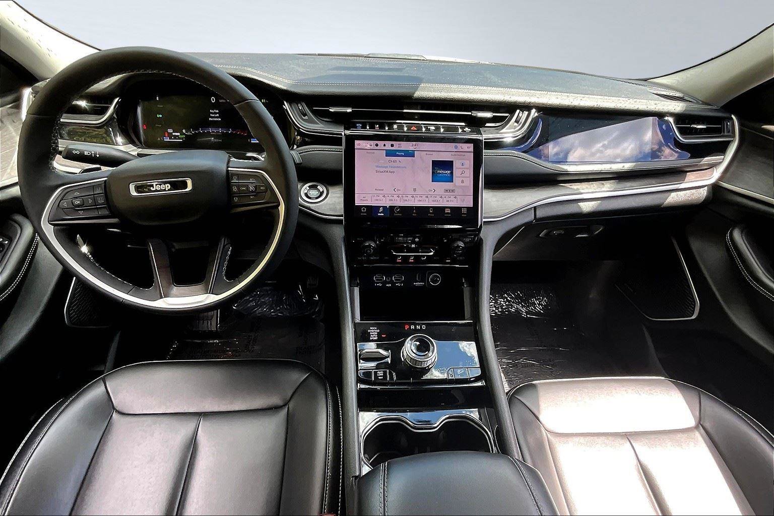 Used 2023 Jeep Grand Cherokee 4WD 4xe image 17