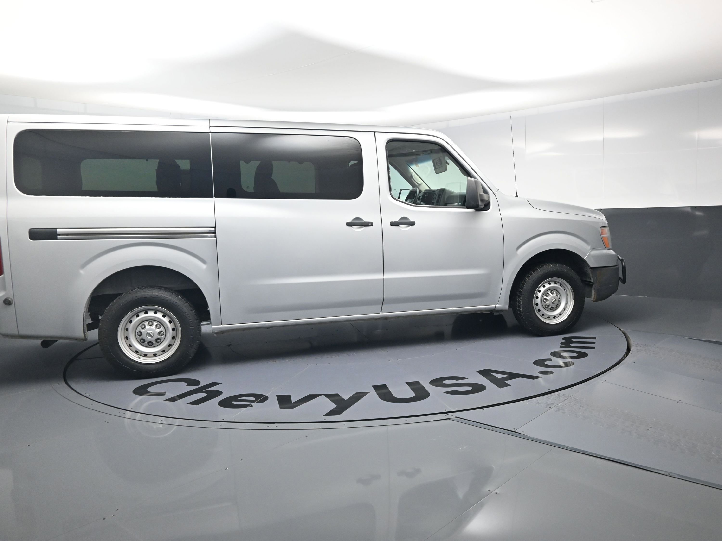 Used 2017 Nissan NV 3500 S w/ Power Package image 10