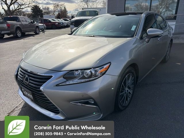 Used 2016 Lexus ES 350 w/ Navigation System Package