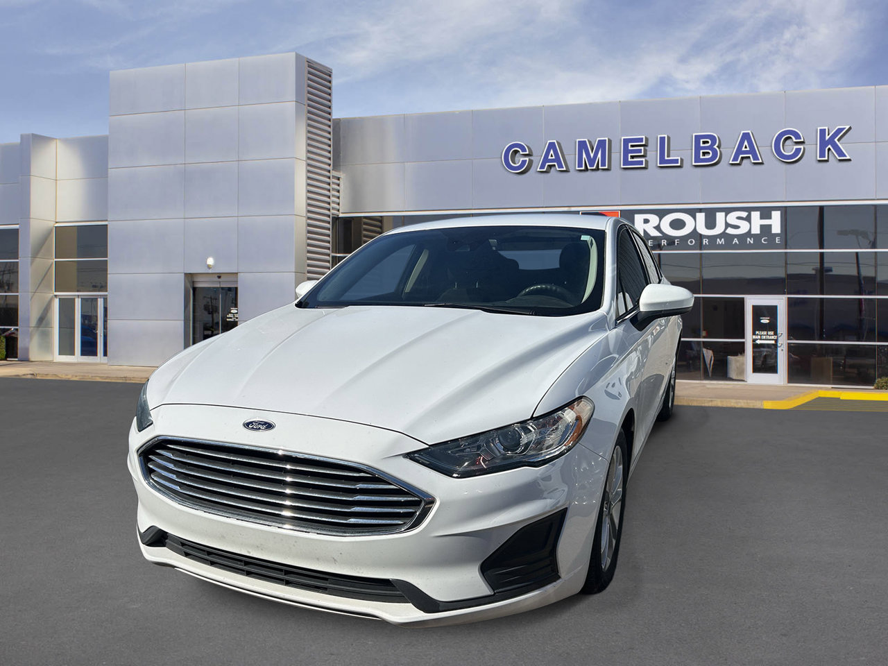 Used 2020 Ford Fusion SE FWD image 1